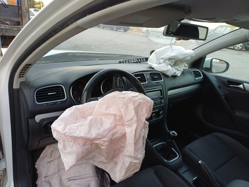 volkswagen golf vi (5k1) del año 2011