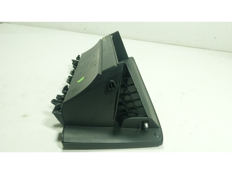 Recambio de guantera para toyota yaris cross (mxp_) 1.5 hybrid (mxpj10) referencia OEM IAM  55550K0031 