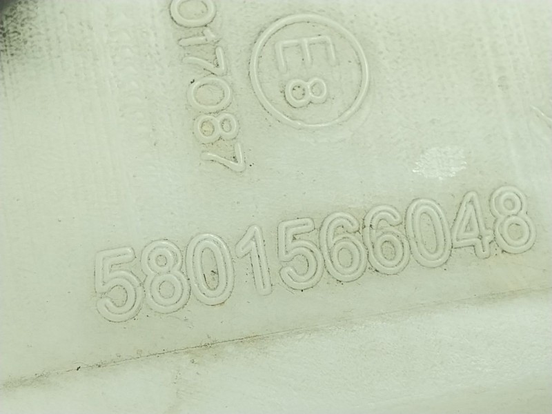 Recambio de deposito limpia para iveco daily vi furgoneta 33s15, 35s15, 35c15 referencia OEM IAM  5801565973 