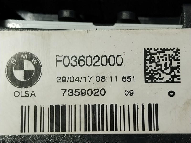 Recambio de piloto trasero derecho interior para bmw 1 (f20) 116 d referencia OEM IAM  735902009 