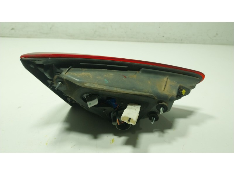 Recambio de piloto trasero derecho interior para hyundai i30 (gd) 1.4 referencia OEM IAM 92440A5010  