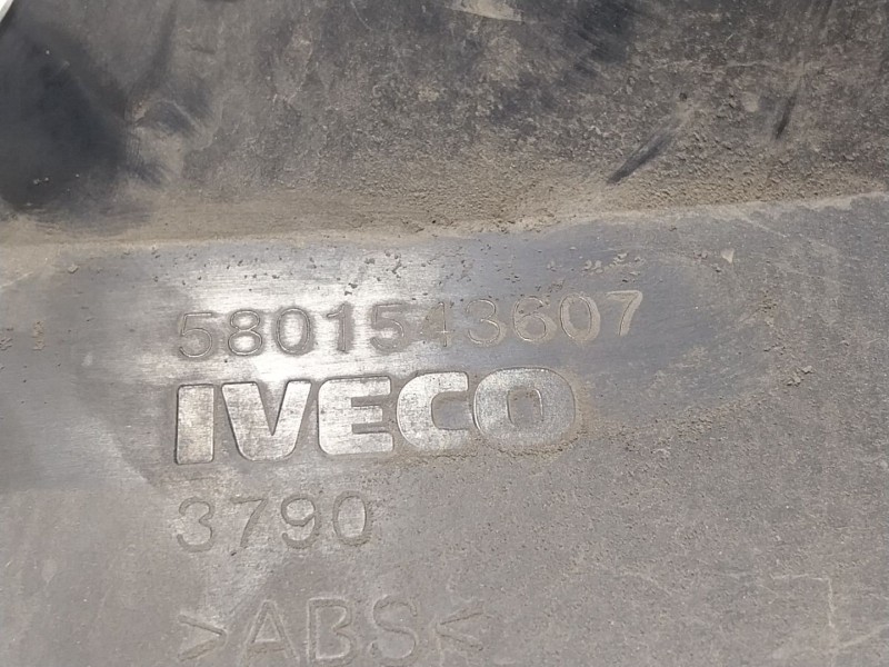 Recambio de rejilla para iveco daily vi furgoneta 33s15, 35s15, 35c15 referencia OEM IAM  5801543607 