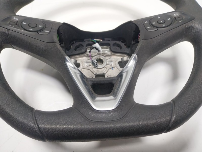 Recambio de volante para opel combo e tour / life (k9) 1.5 referencia OEM IAM  YQ001181 