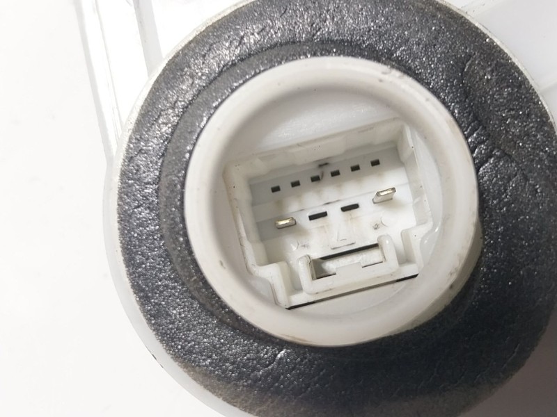 Recambio de cerradura puerta delantera derecha para toyota aygo (_b1_) 1.0 (kgb10_) referencia OEM IAM 6903002520  