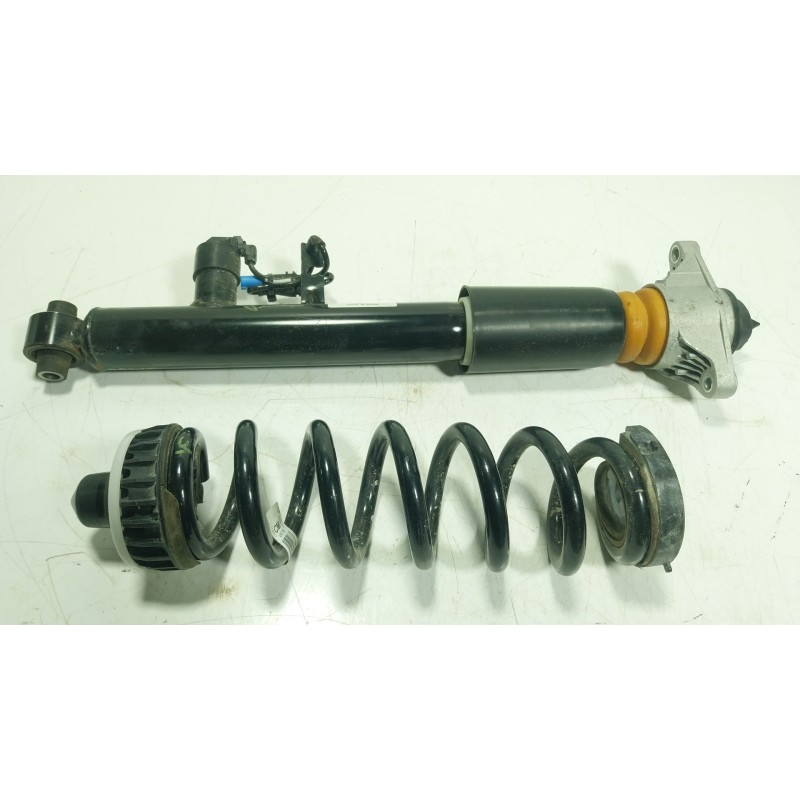 Recambio de amortiguador trasero derecho para bmw 4 gran coupe (g26) 420 d mild-hybrid xdrive referencia OEM IAM  6889315A 