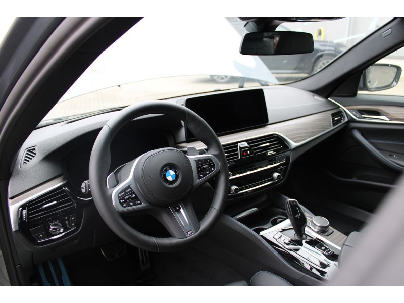 bmw 5 (g30, f90) del año 2022