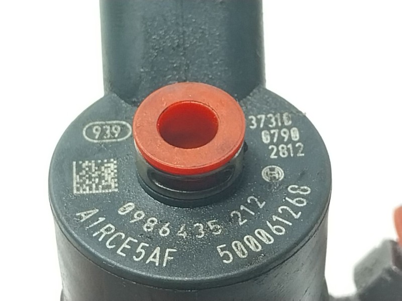 Recambio de inyector para iveco daily vi furgoneta 33s15, 35s15, 35c15 referencia OEM IAM  500061260 