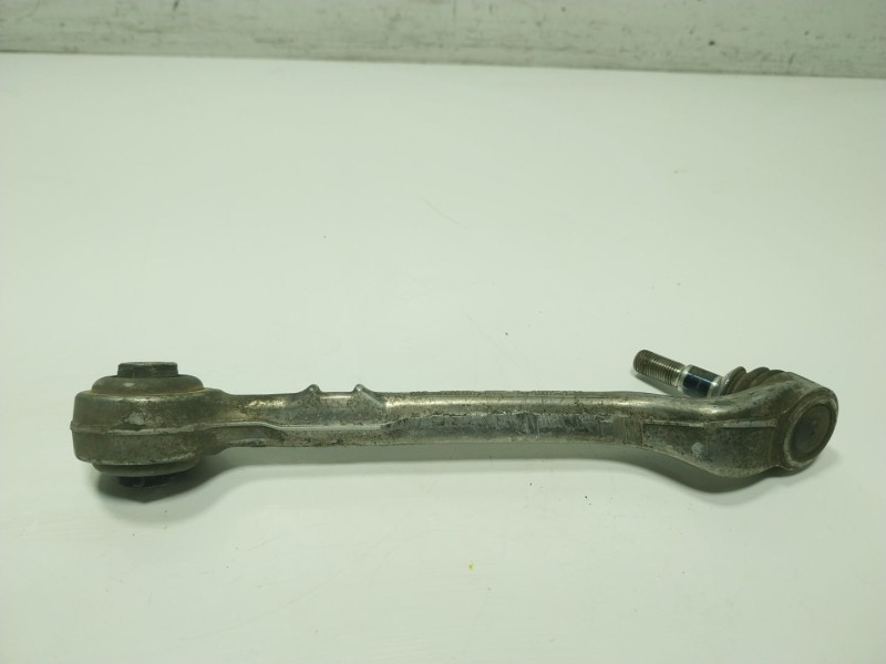 Recambio de brazo suspension inferior delantero derecho para bmw 1 (f20) 116 d referencia OEM IAM  685733003 