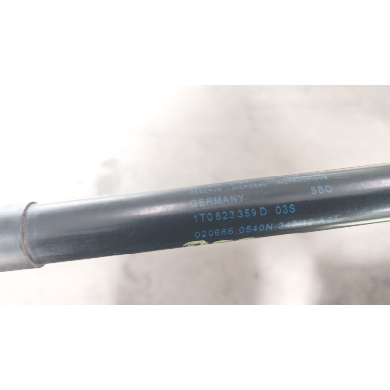 Recambio de amortiguador capot para volkswagen caddy iii furgoneta/monovolumen (2ka, 2kh, 2ca, 2ch) 1.6 tdi referencia OEM IAM 1