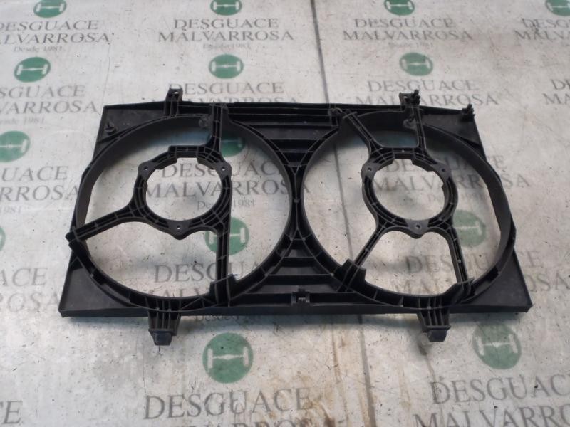 Recambio de canalizador aire para nissan almera tino (v10m) acenta referencia OEM IAM   