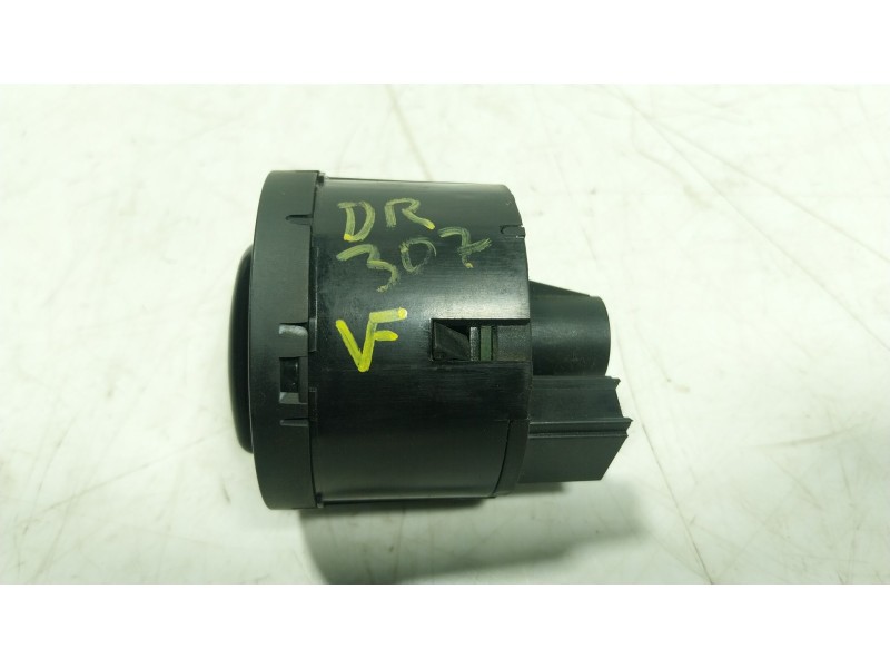 Recambio de mando luces para volkswagen caddy iii furgoneta/monovolumen (2ka, 2kh, 2ca, 2ch) 1.6 tdi referencia OEM IAM 1K094143