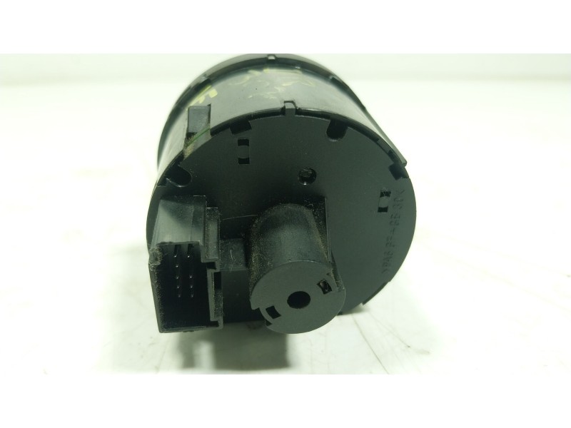Recambio de mando luces para volkswagen caddy iii furgoneta/monovolumen (2ka, 2kh, 2ca, 2ch) 1.6 tdi referencia OEM IAM 1K094143