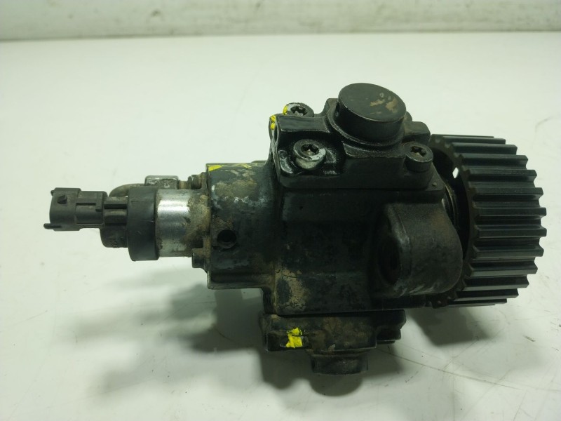 Recambio de bomba inyeccion para iveco daily vi furgoneta 33s15, 35s15, 35c15 referencia OEM IAM  5801439062 