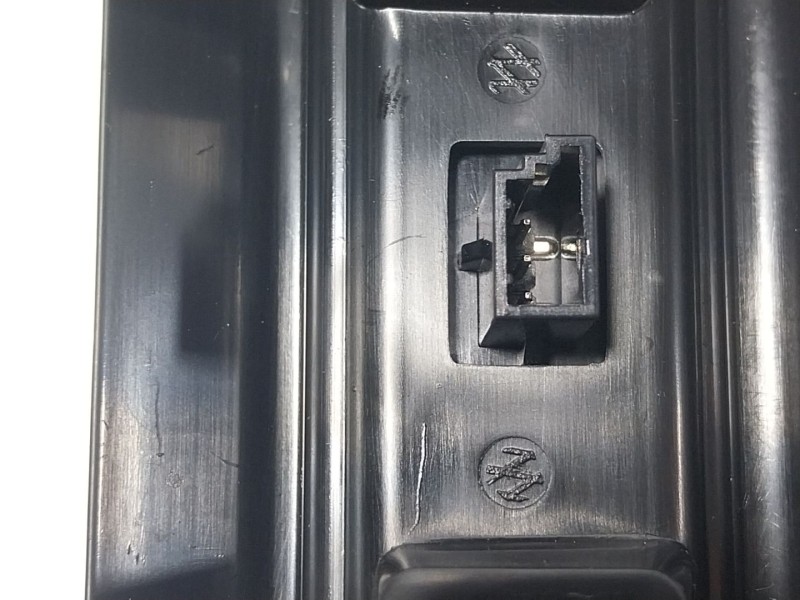 Recambio de moldura para bmw x6 (g06, f96) xdrive 30 d mild-hybrid referencia OEM IAM 51477479935 514319184810 