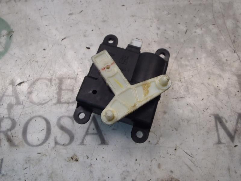 Recambio de motor apertura trampillas climatizador para nissan almera tino (v10m) acenta referencia OEM IAM   