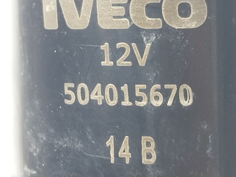 Recambio de bomba limpia para iveco daily vi furgoneta 33s15, 35s15, 35c15 referencia OEM IAM  504015670 