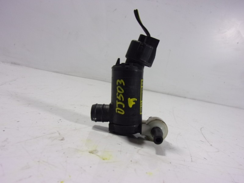 Recambio de bomba limpia para ssangyong korando premium 4x2 referencia OEM IAM  7841334000 