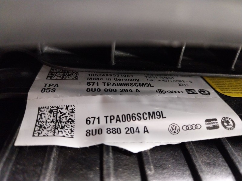 Recambio de salpicadero para audi q3 (8ub, 8ug) 2.0 tdi quattro referencia OEM IAM  8U0880204A 