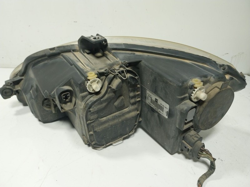 Recambio de faro derecho para seat toledo iii (5p2) 2.0 fsi referencia OEM IAM   
