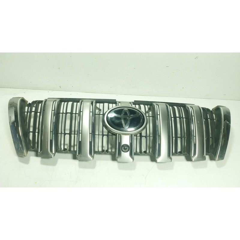 Recambio de rejilla para toyota land cruiser prado (_j15_) 2.8 d-4d (gdj150_, gdj155_, gdj150) referencia OEM IAM  8679060200 