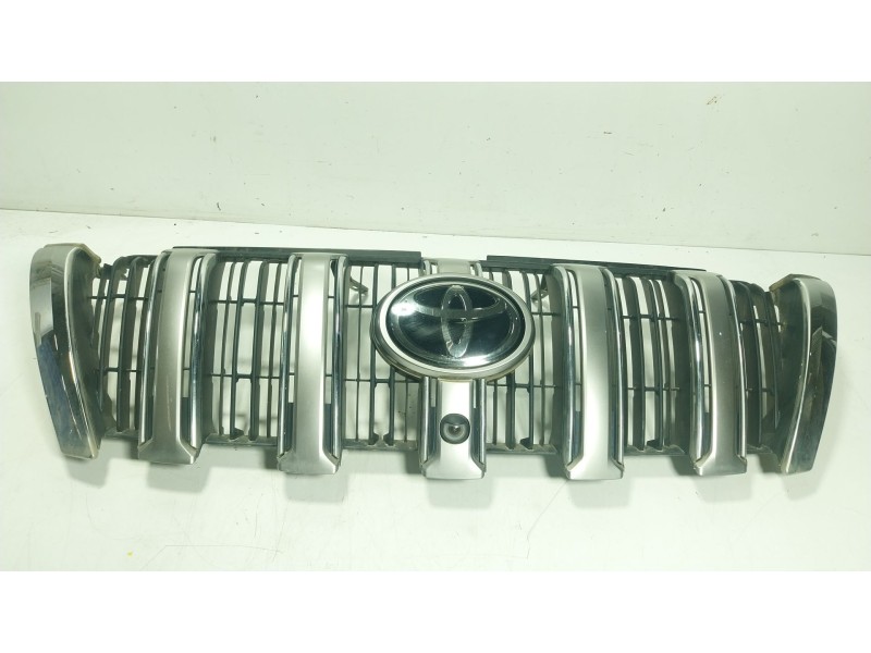 Recambio de rejilla para toyota land cruiser prado (_j15_) 2.8 d-4d (gdj150_, gdj155_, gdj150) referencia OEM IAM  8679060200 