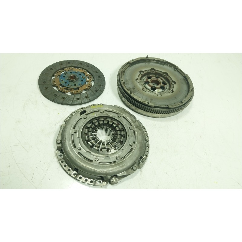 Recambio de kit embrague para audi q3 (8ub, 8ug) 2.0 tdi quattro referencia OEM IAM  3082001948 