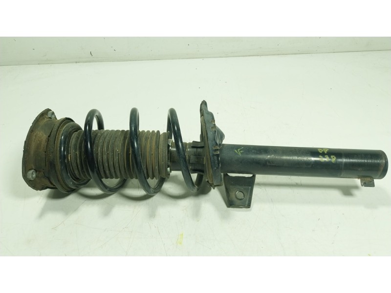 Recambio de amortiguador delantero derecho para volkswagen golf vii (5g1, bq1, be1, be2) 1.6 tdi referencia OEM IAM   5Q0413023F