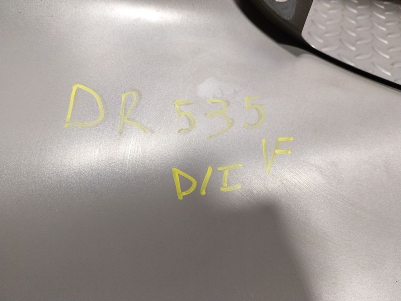 Recambio de aleta delantera izquierda para renault kadjar (ha_, hl_) 1.2 tce 130 referencia OEM IAM   