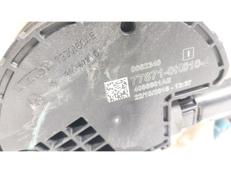 Recambio de deposito aditivo para toyota land cruiser prado (_j15_) 2.8 d-4d (gdj150_, gdj155_, gdj150) referencia OEM IAM  7780