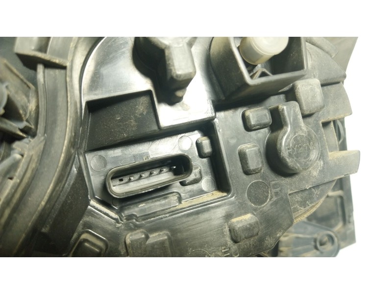 Recambio de piloto trasero derecho para bmw 1 (f20) 116 d referencia OEM IAM   