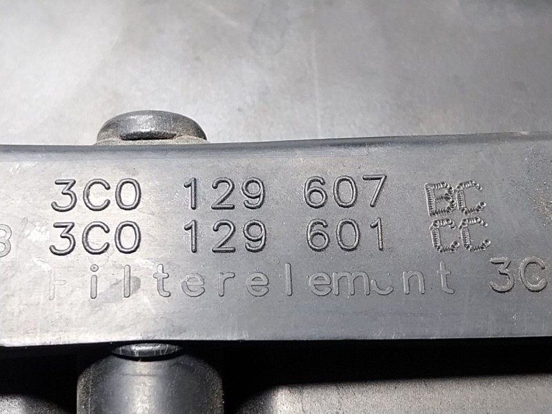 Recambio de filtro aire para audi q3 (8ub, 8ug) 2.0 tdi quattro referencia OEM IAM  300129607BC 