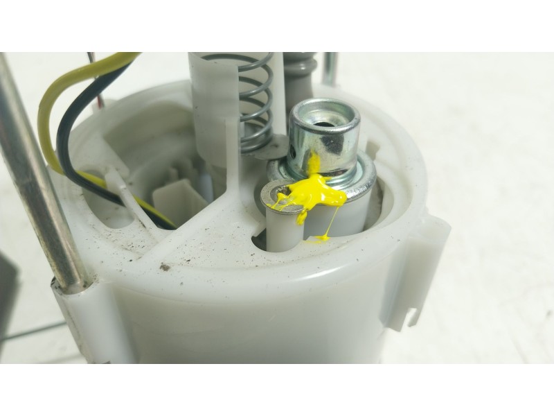 Recambio de aforador para dacia dokker furgoneta/monovolumen 1.6 referencia OEM IAM  172025758R 