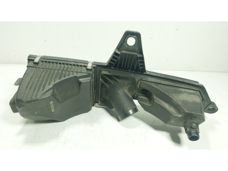 Recambio de filtro aire para bmw 1 (f20) 116 d referencia OEM IAM   13718511655