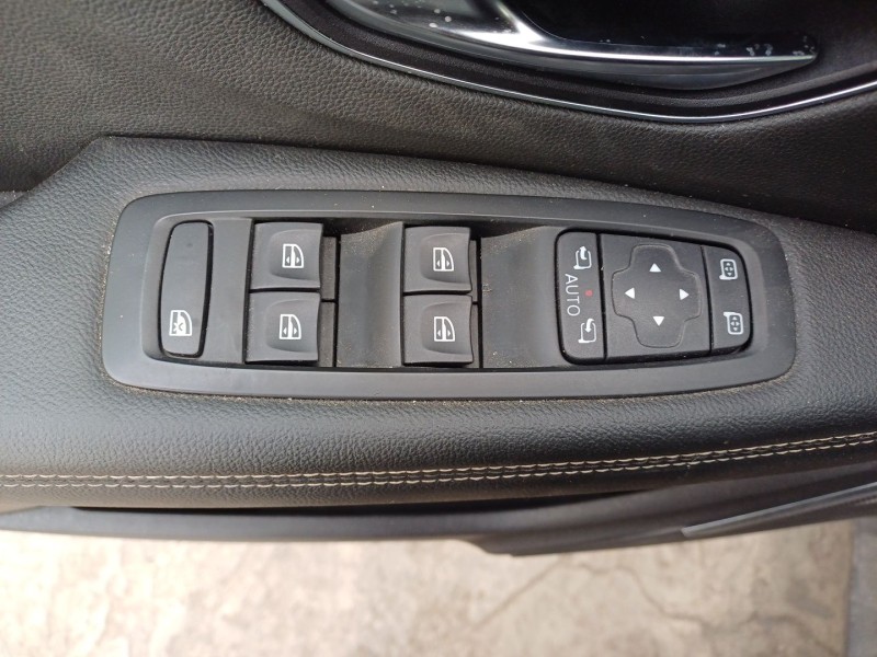 renault grand scénic iv (r9_) del año 2017