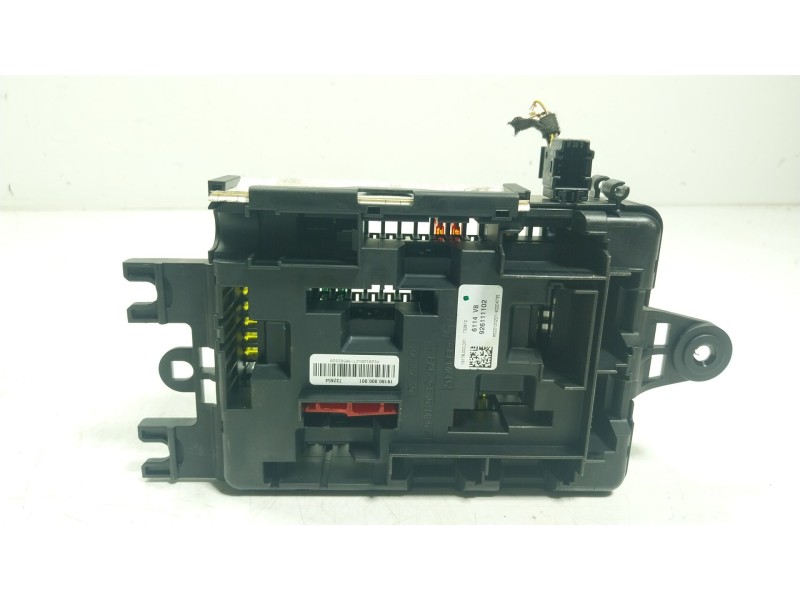 Recambio de caja reles / fusibles para bmw 1 (f20) 116 d referencia OEM IAM  926111102 