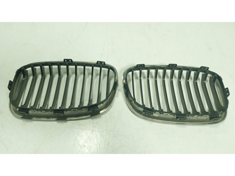 Recambio de rejilla para bmw 1 (f20) 116 d referencia OEM IAM   7239022