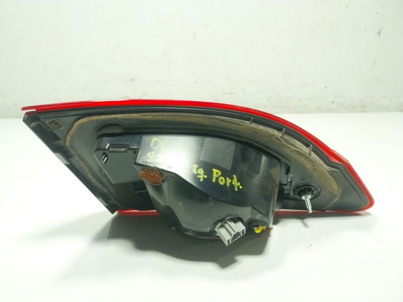 Recambio de piloto trasero derecho interior para mazda 5 (cw) 1.6 cd referencia OEM IAM   