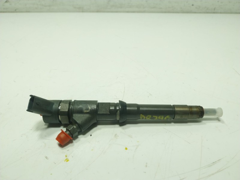 Recambio de inyector para iveco daily vi furgoneta 33s15, 35s15, 35c15 referencia OEM IAM  500061268 