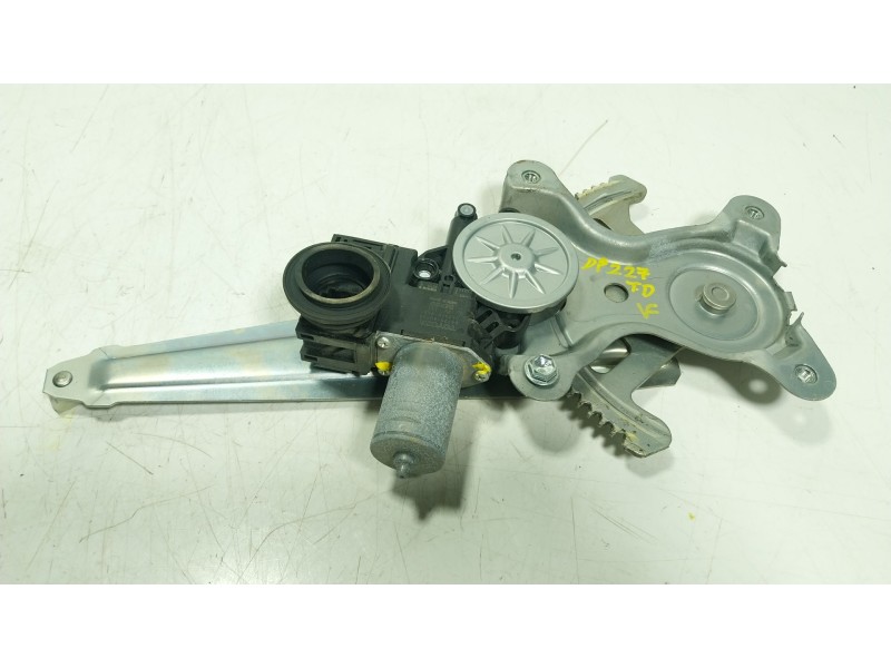 Recambio de elevalunas trasero derecho para toyota land cruiser prado (_j15_) 2.8 d-4d (gdj150_, gdj155_, gdj150) referencia OEM