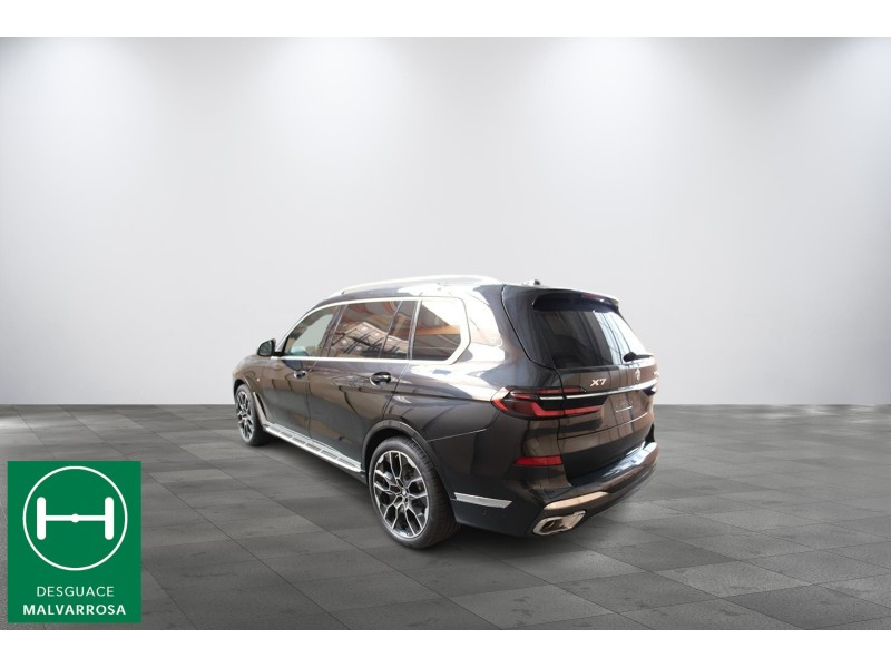 bmw x7 (g07) del año 2023