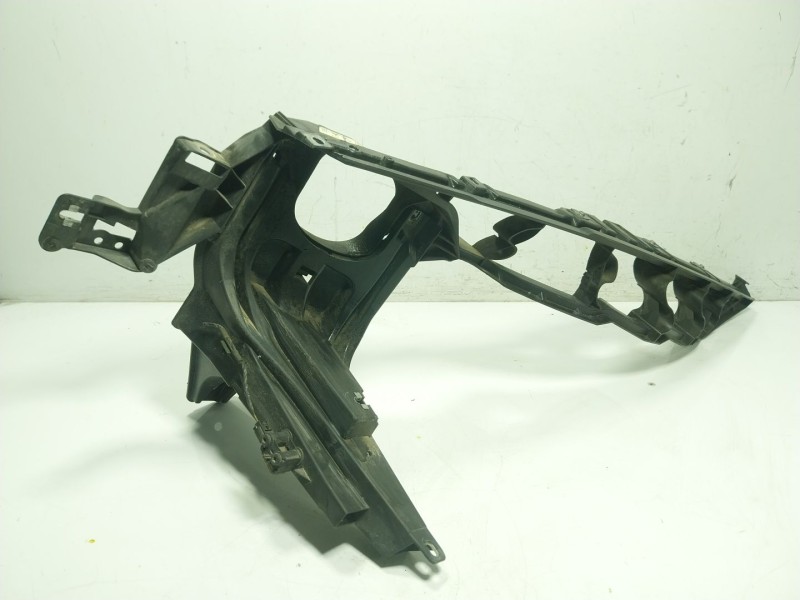 Recambio de soporte faro izquierdo para bmw x5 (e70) 3.0 d referencia OEM IAM   