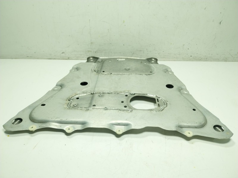 Recambio de cubrecarter para bmw x5 (g05, f95) xdrive 40 d mild-hybrid referencia OEM IAM 33106862071 3310686207101 