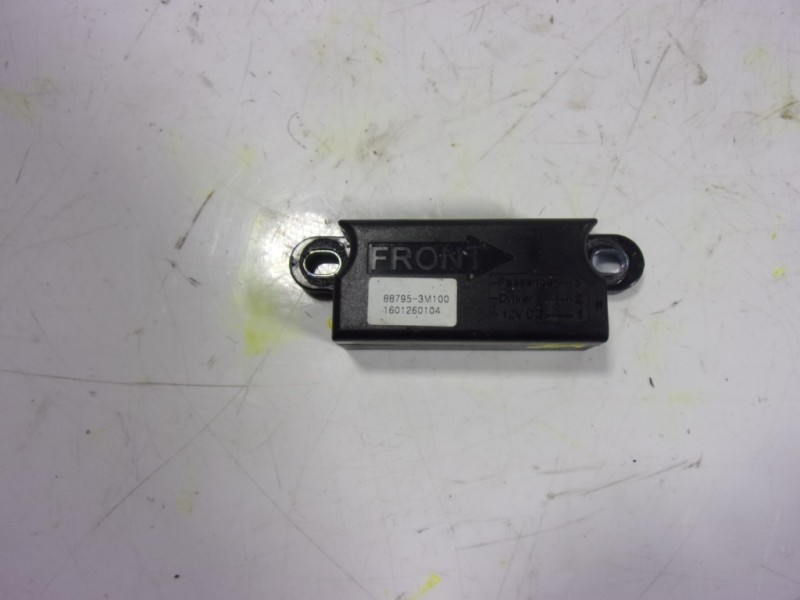 Recambio de modulo electronico para ssangyong korando premium 4x2 referencia OEM IAM  887953M100 