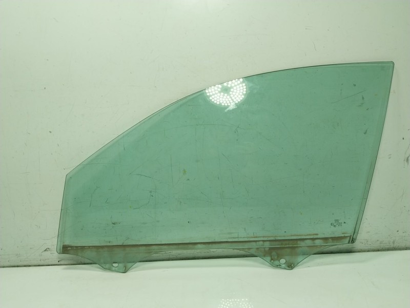 Recambio de cristal puerta delantero izquierdo para audi q3 (8ub, 8ug) 2.0 tdi quattro referencia OEM IAM 8U0845201  