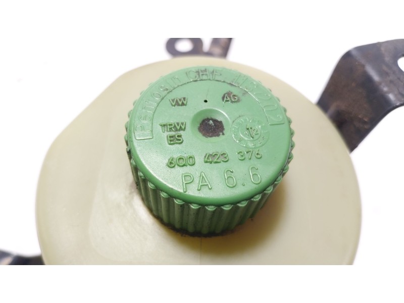 Recambio de bomba direccion para volkswagen polo v (6r1, 6c1) 1.6 tdi referencia OEM IAM  6Q0423376 