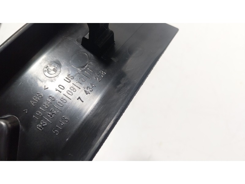 Recambio de moldura para bmw x7 (g07) xdrive 40 d mild-hybrid referencia OEM IAM  51437434258 