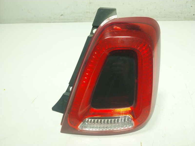 Recambio de piloto trasero derecho para fiat 500 (312_) 1.2 (312axa1a) referencia OEM IAM 52007422  