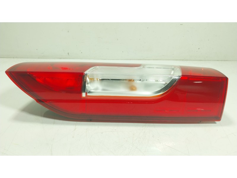 Recambio de piloto trasero izquierdo para peugeot boxer furgoneta 2.2 bluehdi 120 referencia OEM IAM   