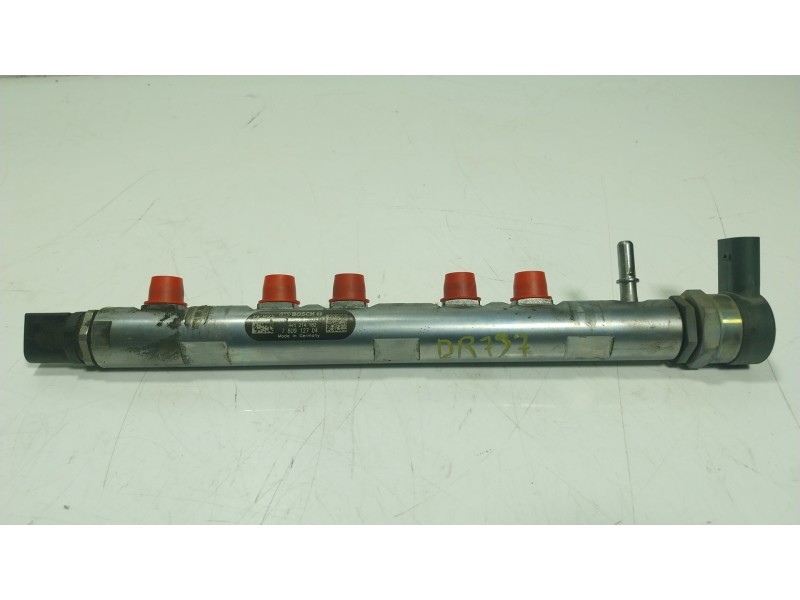 Recambio de rampa inyectora para bmw 1 (f20) 116 d referencia OEM IAM  780912704 