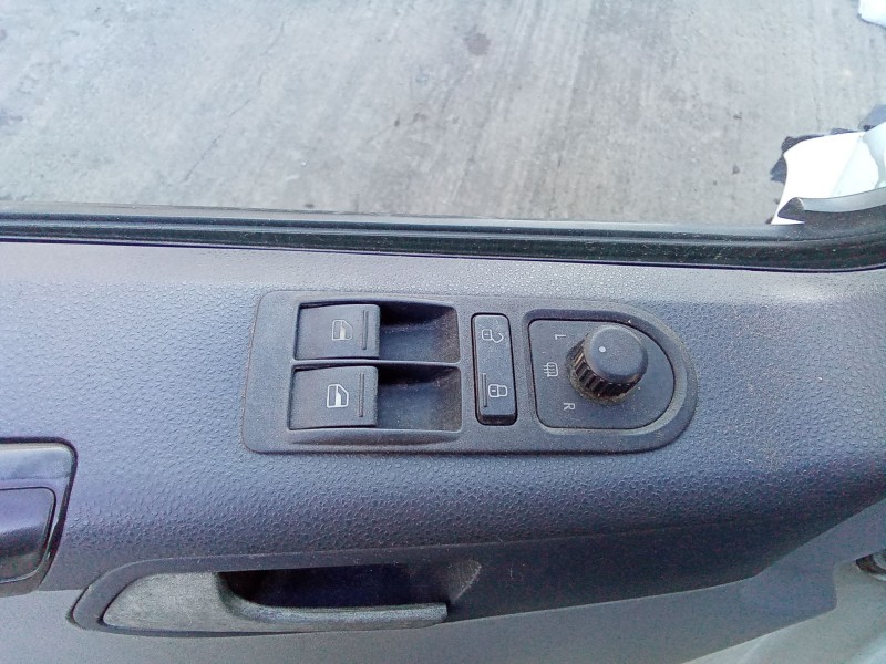 volkswagen multivan t5 (7hm, 7hn, 7hf, 7ef, 7em, 7en) del año 2010